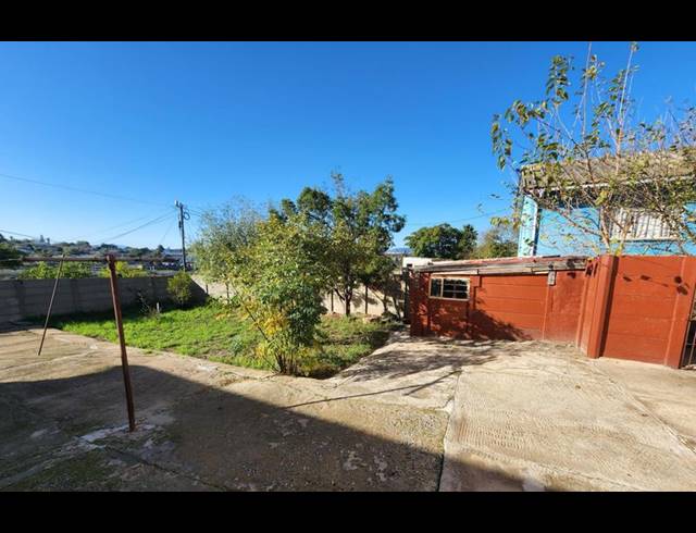 3 BEDROOM HOUSE FOR SALE IN NEWCLAIR